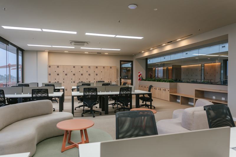 Puestos de trabajo compartidos en el cowork de Foresta en Maipú